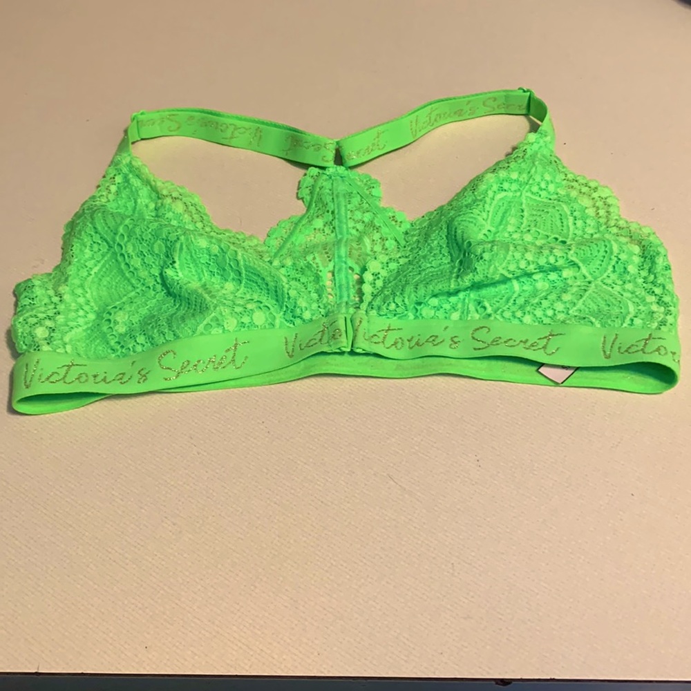 NWOT Victoria’s Secret Bra /M
